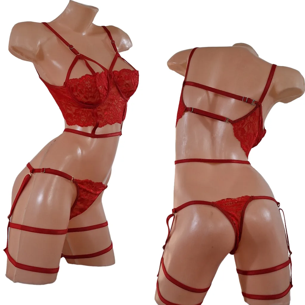Conjunto "Salome" Lenceria con Portaligas y Arnes (art 2017) Talle 85 al 120